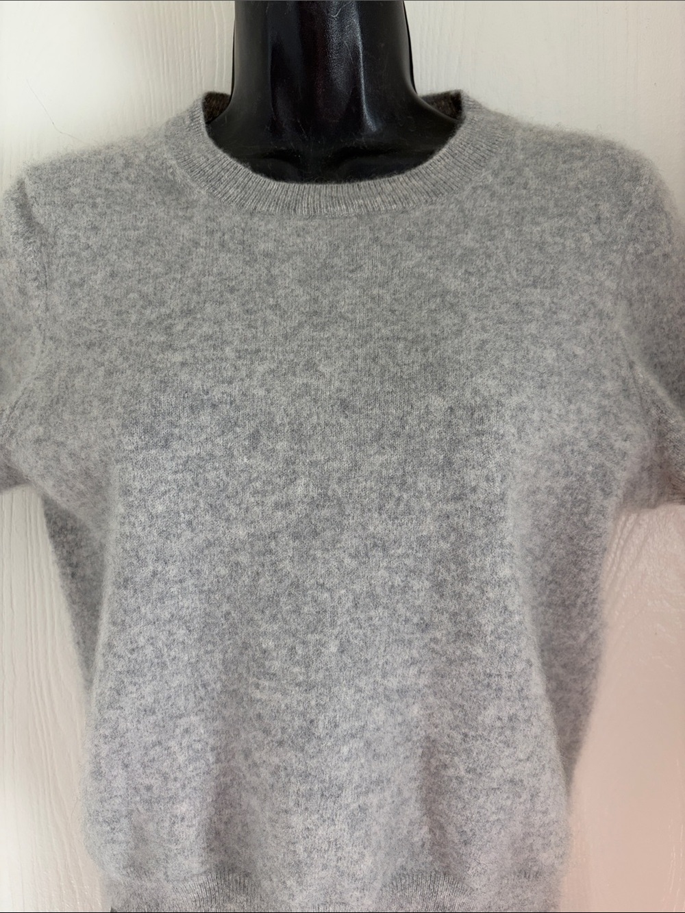 Paloma Short Story Cashmere Sweater - Picture 2 of 8